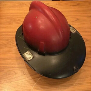 VINTAGE MSA Fire Dept Red Fireman Firefighter Helmet RARE Collectible Cosplay